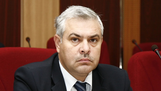 Angel Tilvar Fortele Aeriene Romane vor apara cerul cu F 16