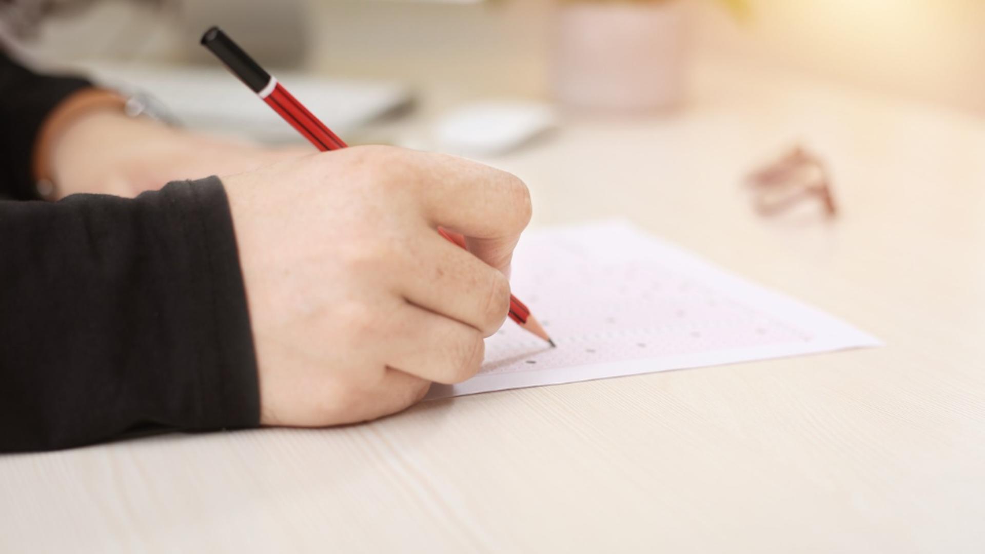 Emotii pentru elevii de clasa a XII a Simulare Bac