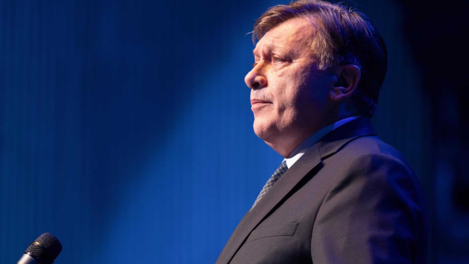 Crin Antonescu Nicusor da prea putina apa Ponta prea multa