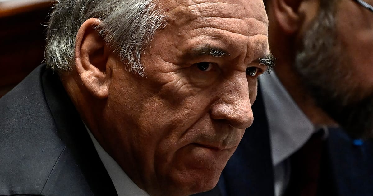 Premierul francez Bayrou socat de abuzul fiicei sale la o scoala implicata in scandaluri