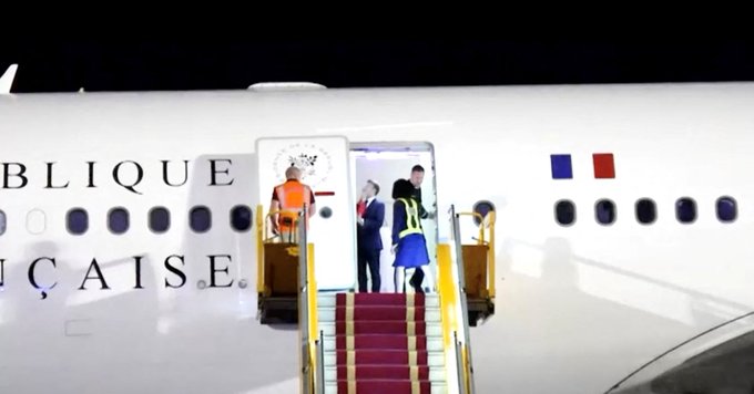 Emmanuel Macron lovit de sotia sa intr un video viral