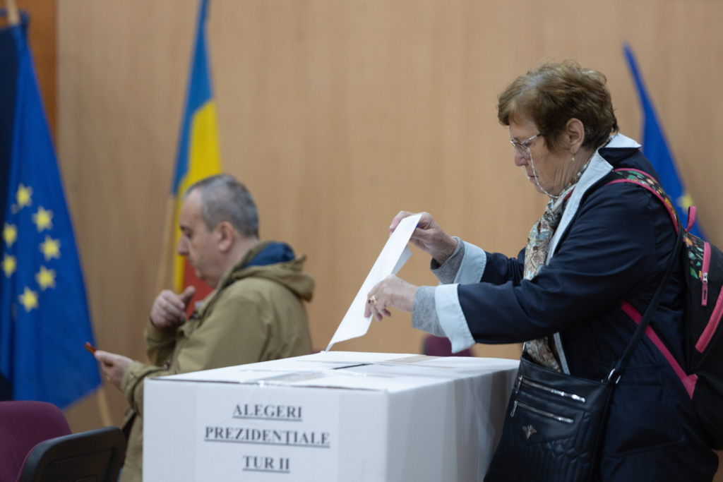 Rezultatele alegerilor prezidentiale Bucuresti Nicusor Dan castiga in toate sectoarele