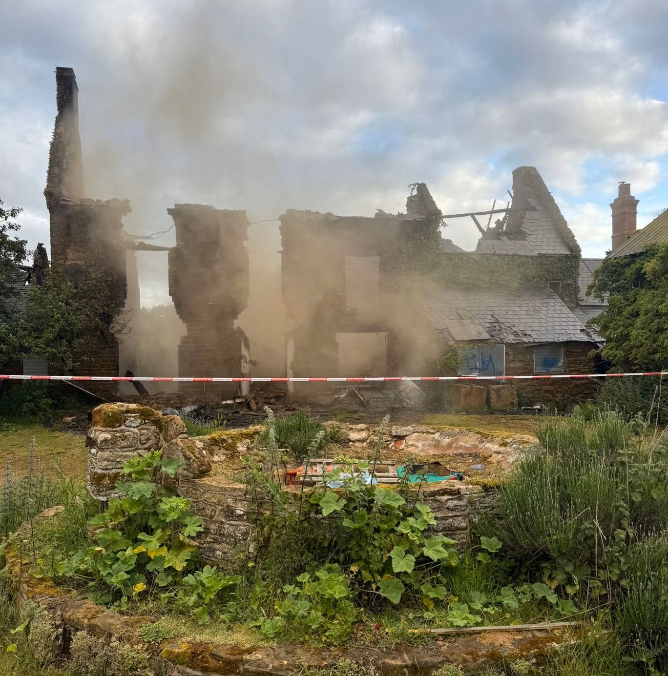 incendiu suspect la conacul din copilaria printesei diana