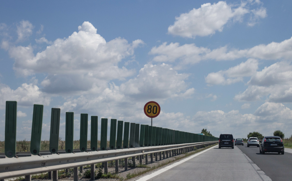 Accident pe Autostrada Soarelui o persoana ranita doua masini implicate