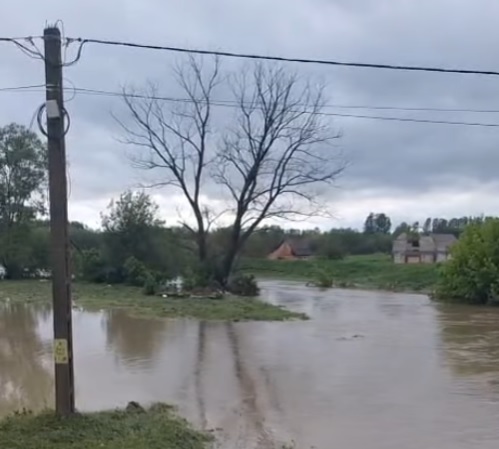 Inundatiile din Covasna Se va face bresa in dig