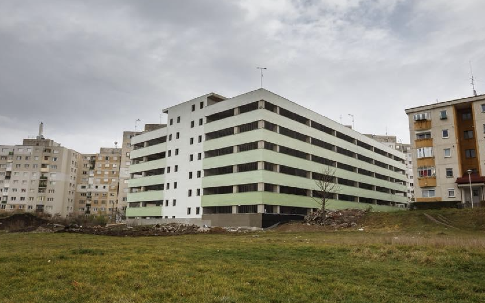 Investitie distrusa in Manastur Parcarea Negoiu vandalizata