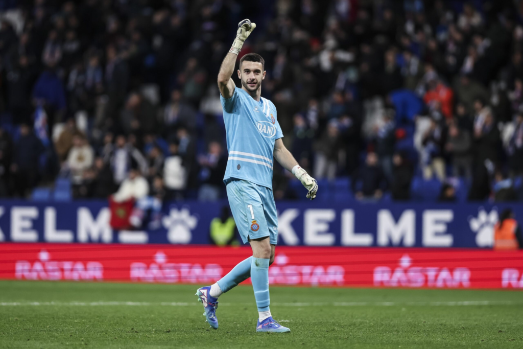 Joan Garcia a fost oficial prezentat la FC Barcelona