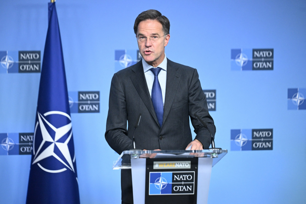Seful NATO solicit o cretere de 400 a aprrii