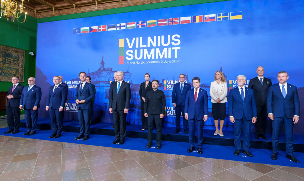 Summit B9 Tarile estice NATO sustin aderarea Ucrainei