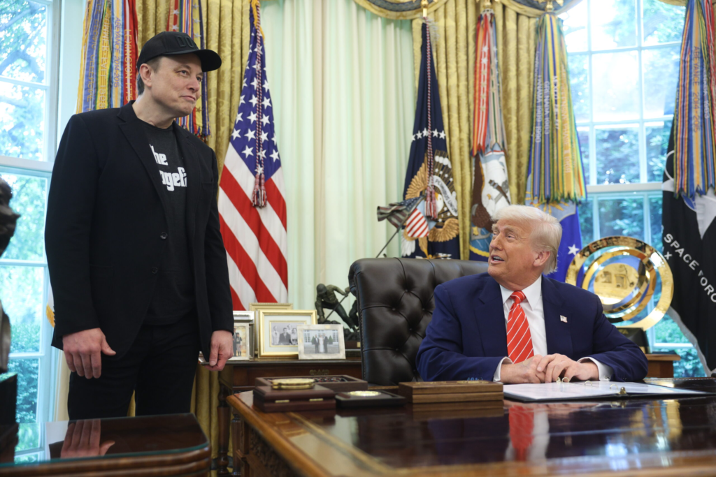 Trump si Musk discuta vineri dupa conflictul public