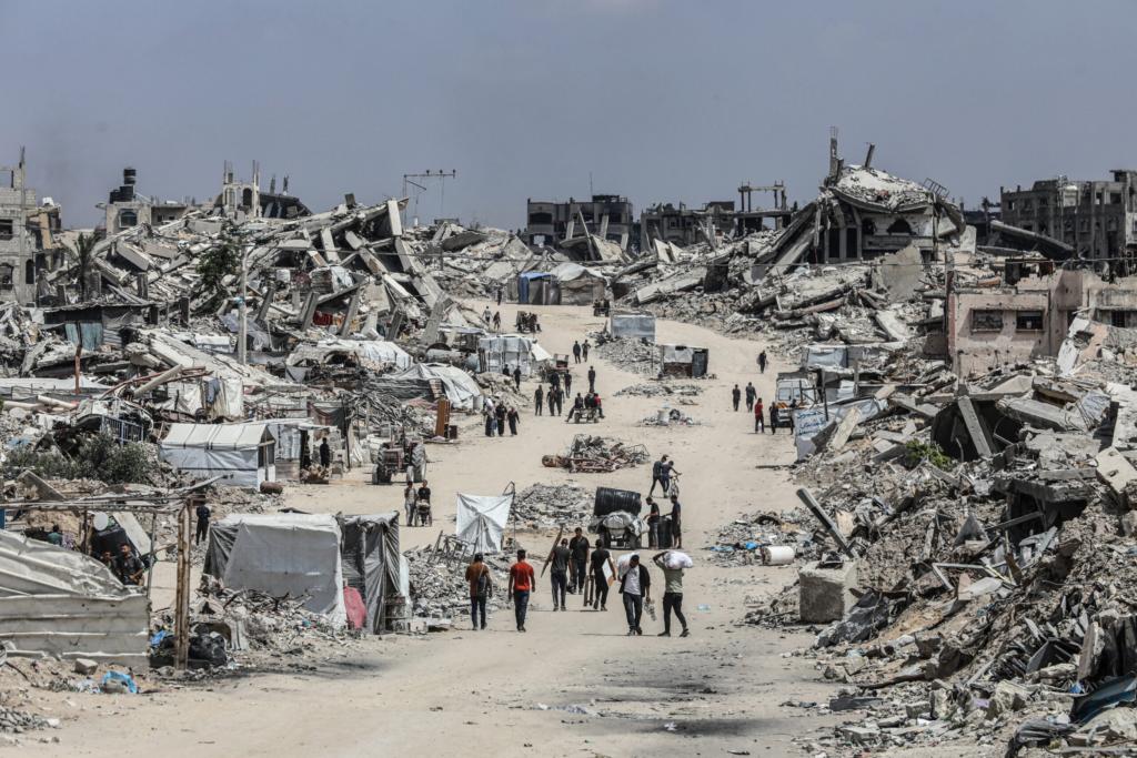 Cel putin 26 de palestinieni ucisi langa centre umanitare in Gaza