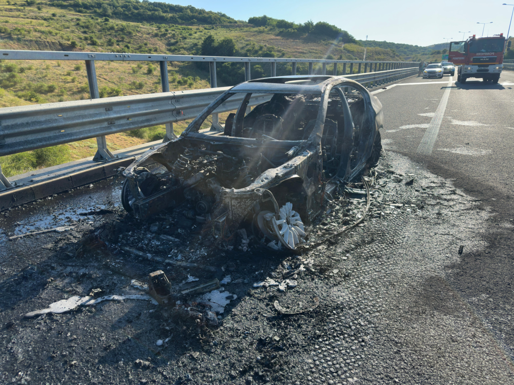 Cluj incendiu pe autostrada interventie rapida a pompierilor