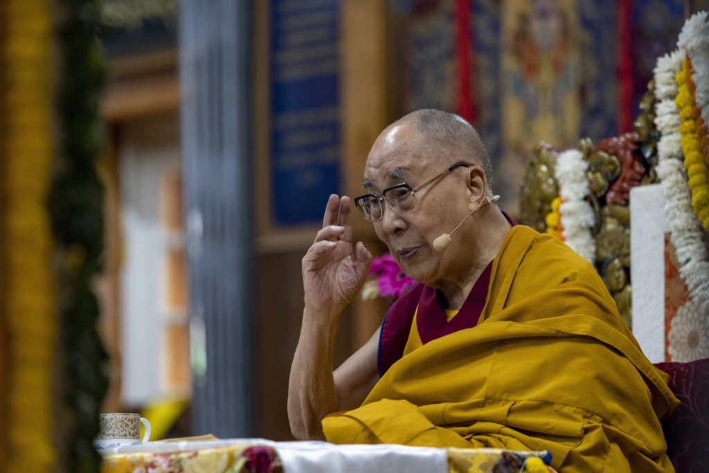 Dalai Lama respinge influenta Chinei asupra succesorului
