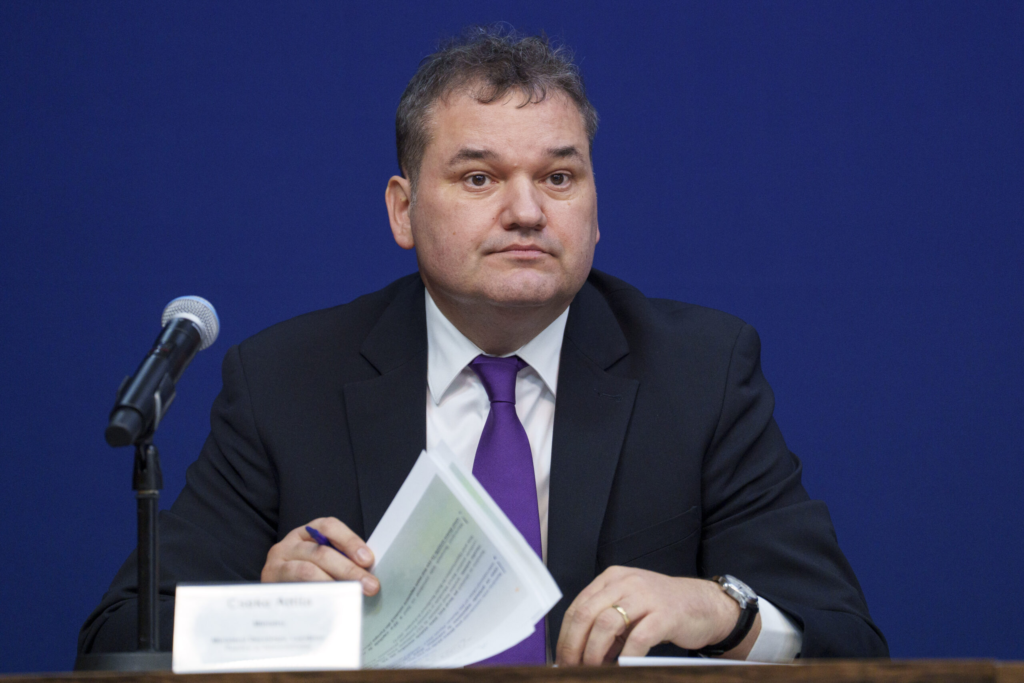 Nu ne plimbam pe banii statului Cseke Attila despre deplasari