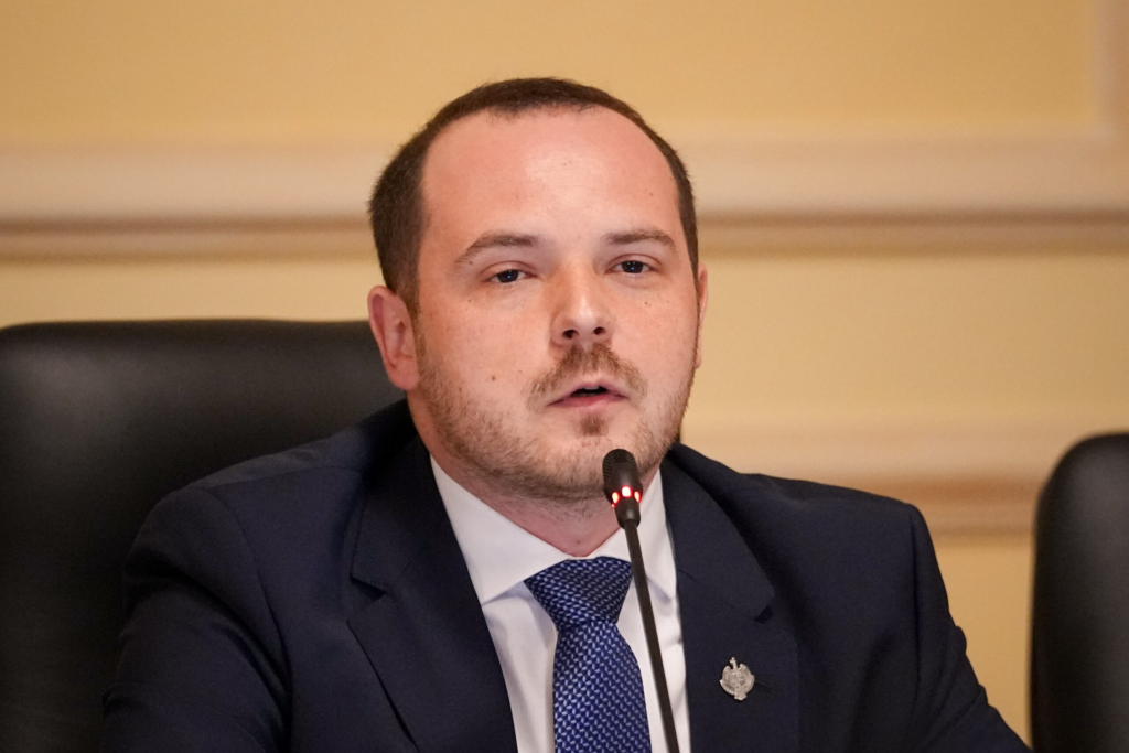 Rogobete anunta terminarea Centrului pentru Arsi in primavara