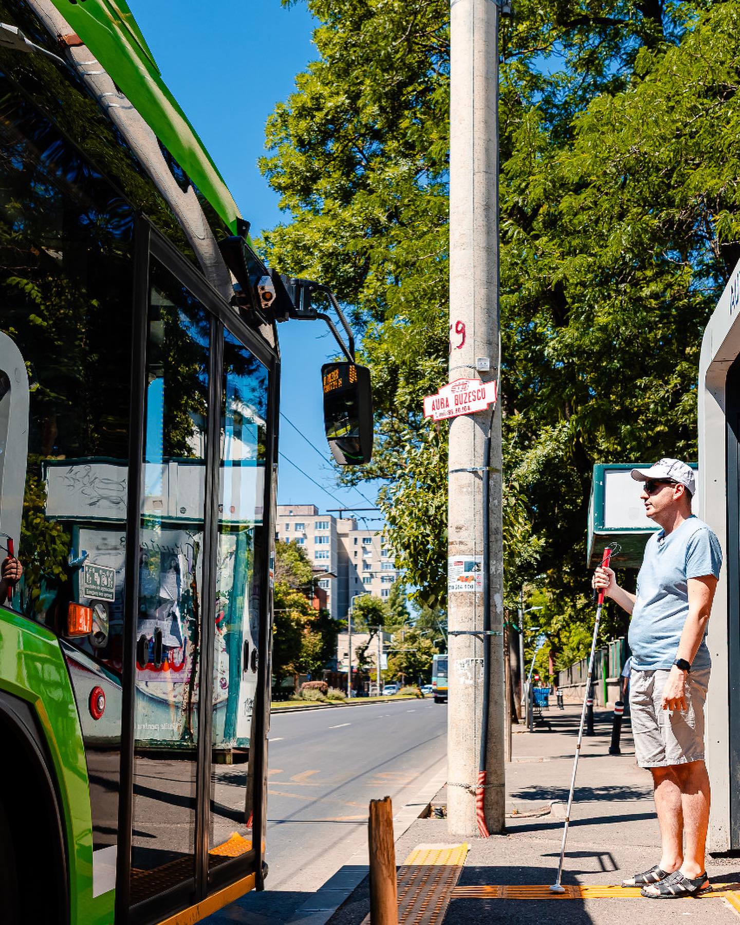 Sistem inteligent pentru nevazatori in transportul public
