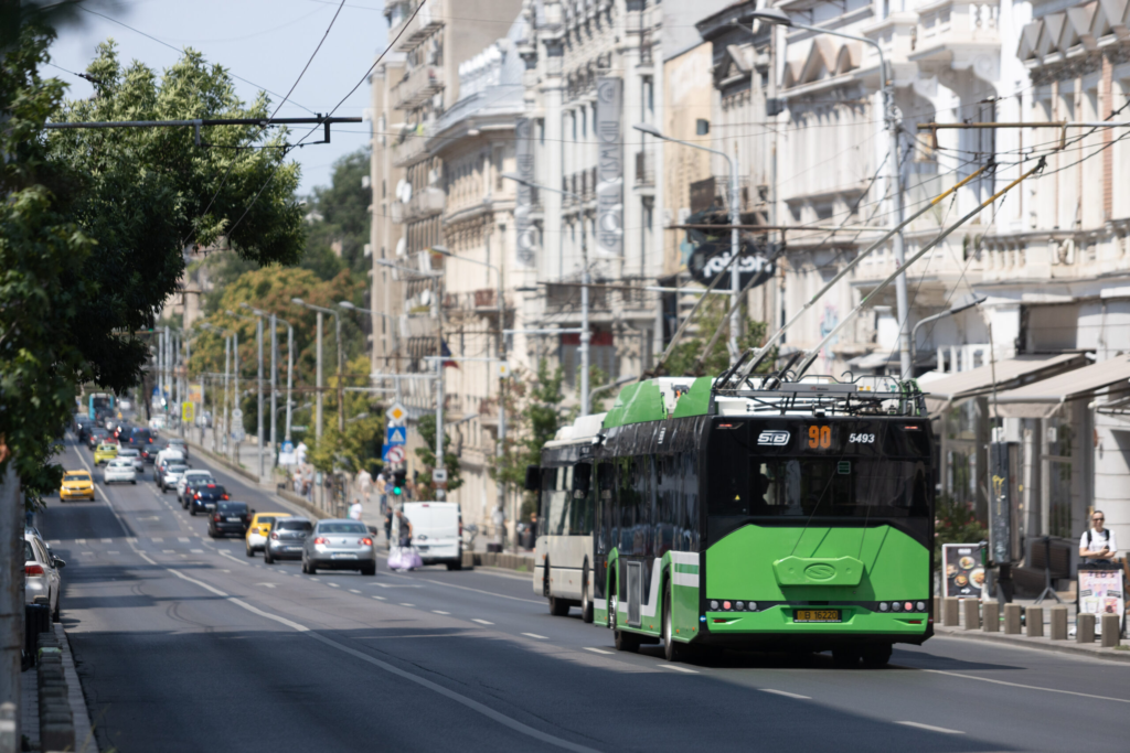 Bucurestiul primest 105 km de benzi pentru transport public