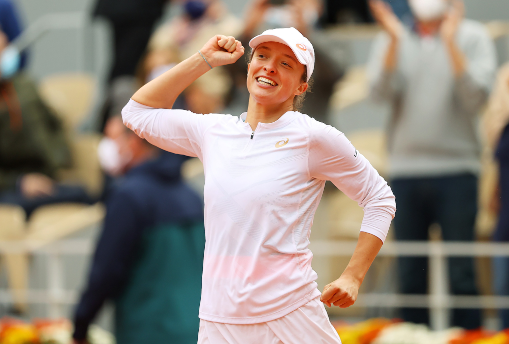 Iga Swiatek castiga Cincinnati Open si devine favorita