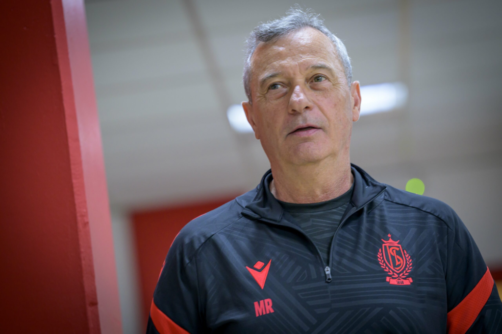 Mircea Rednic a fost concediat de Standard Liege dupa 5 meciuri