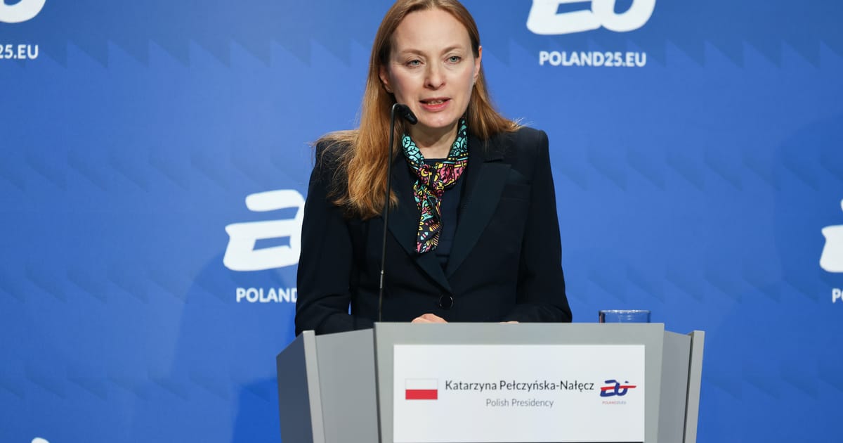 Polonia ingheata platile Covid dupa furtuna de la clubul swinger
