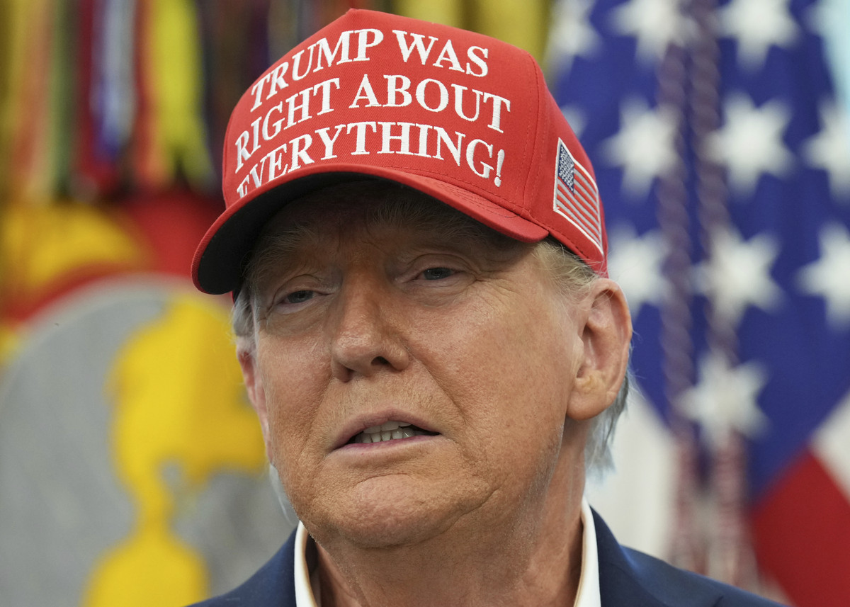 Trump mentioneaza posibilitatea trimiterii Garii Nationale in Chicago New York