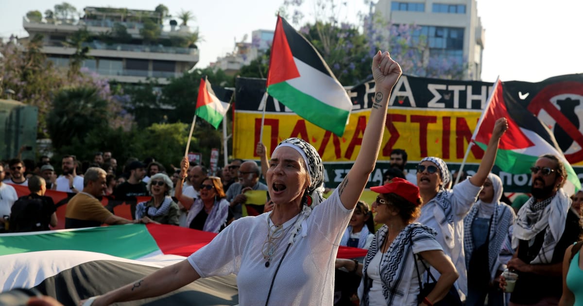 Turistii israelieni se confrunta cu furia in Grecia