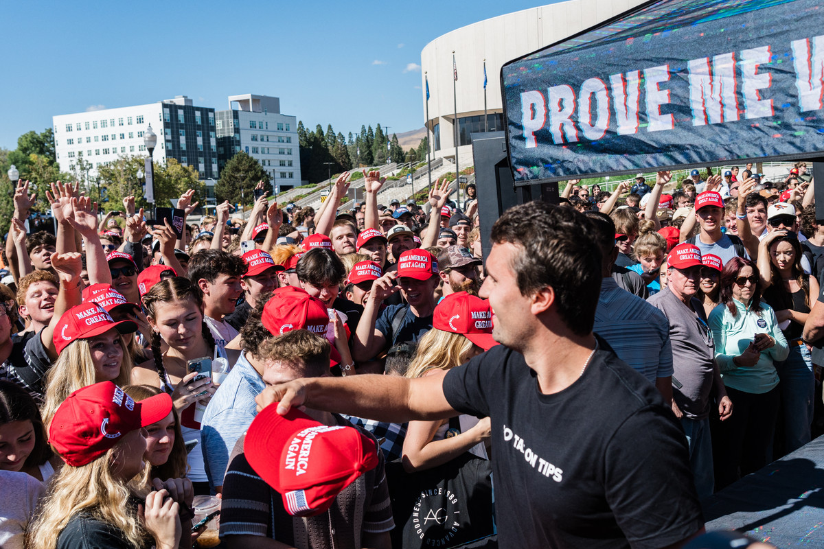 Cum Charlie Kirk a influentat tinerii conservatori in Casa Alba