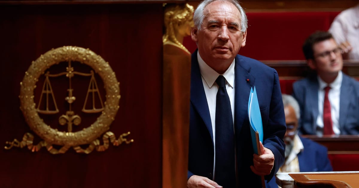 Guvernul Frantei cade in urma pierderii sprijinului