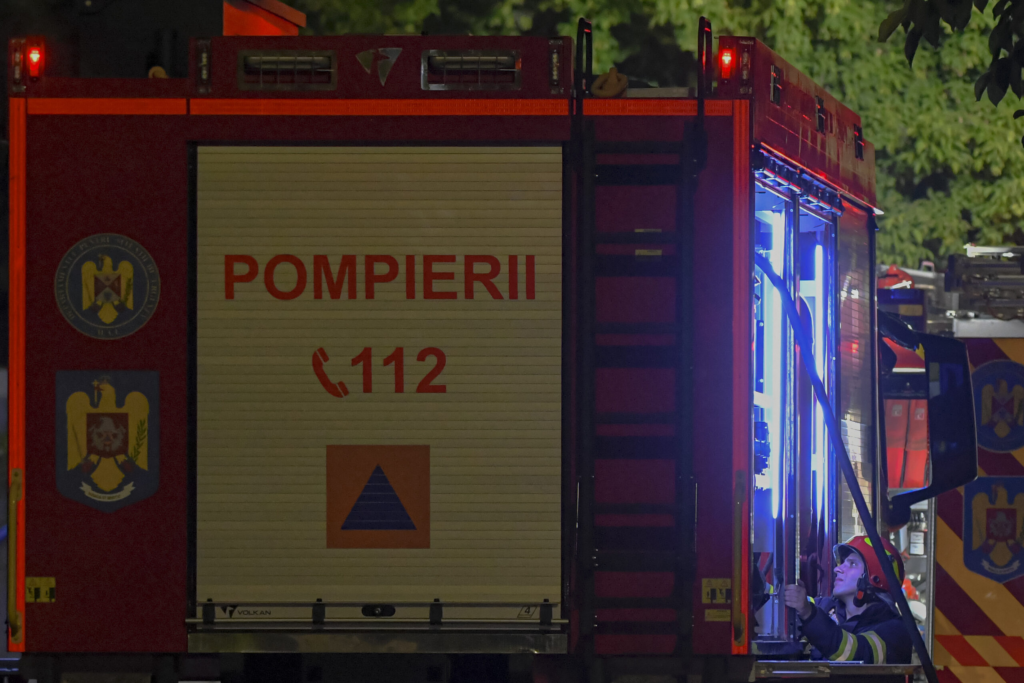 Incendiu cu fum dens in Sectorul 2 Alerta Ro Alert