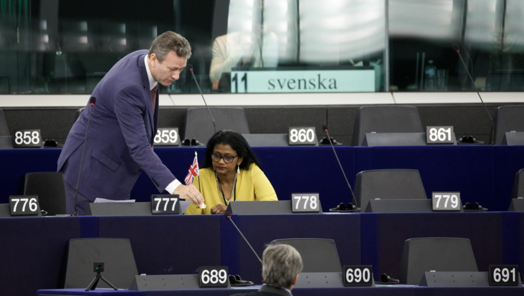 Nathan Gill fost europarlamentar britanic a acceptat mita