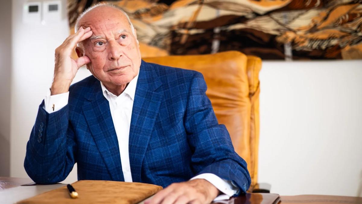 Profesorul Dan Voiculescu vorbeste despre combaterea saraciei