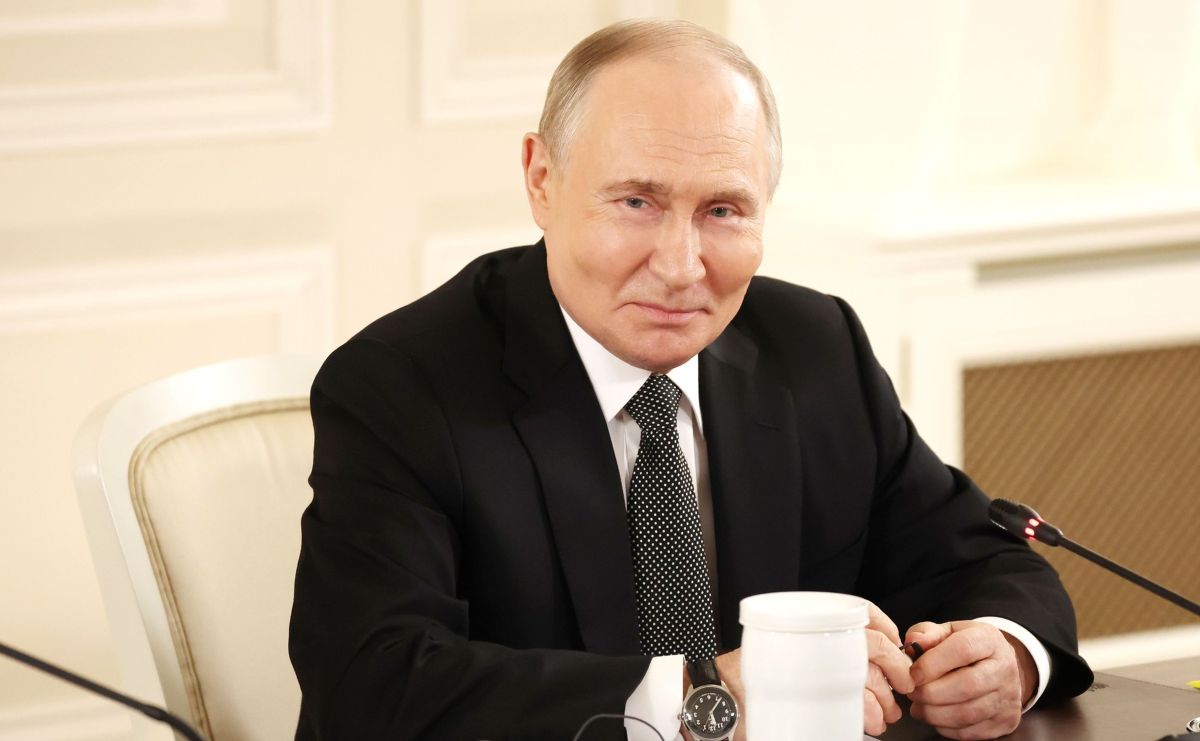 Putin anunta ca Rusia respecta limitele nucleare un an