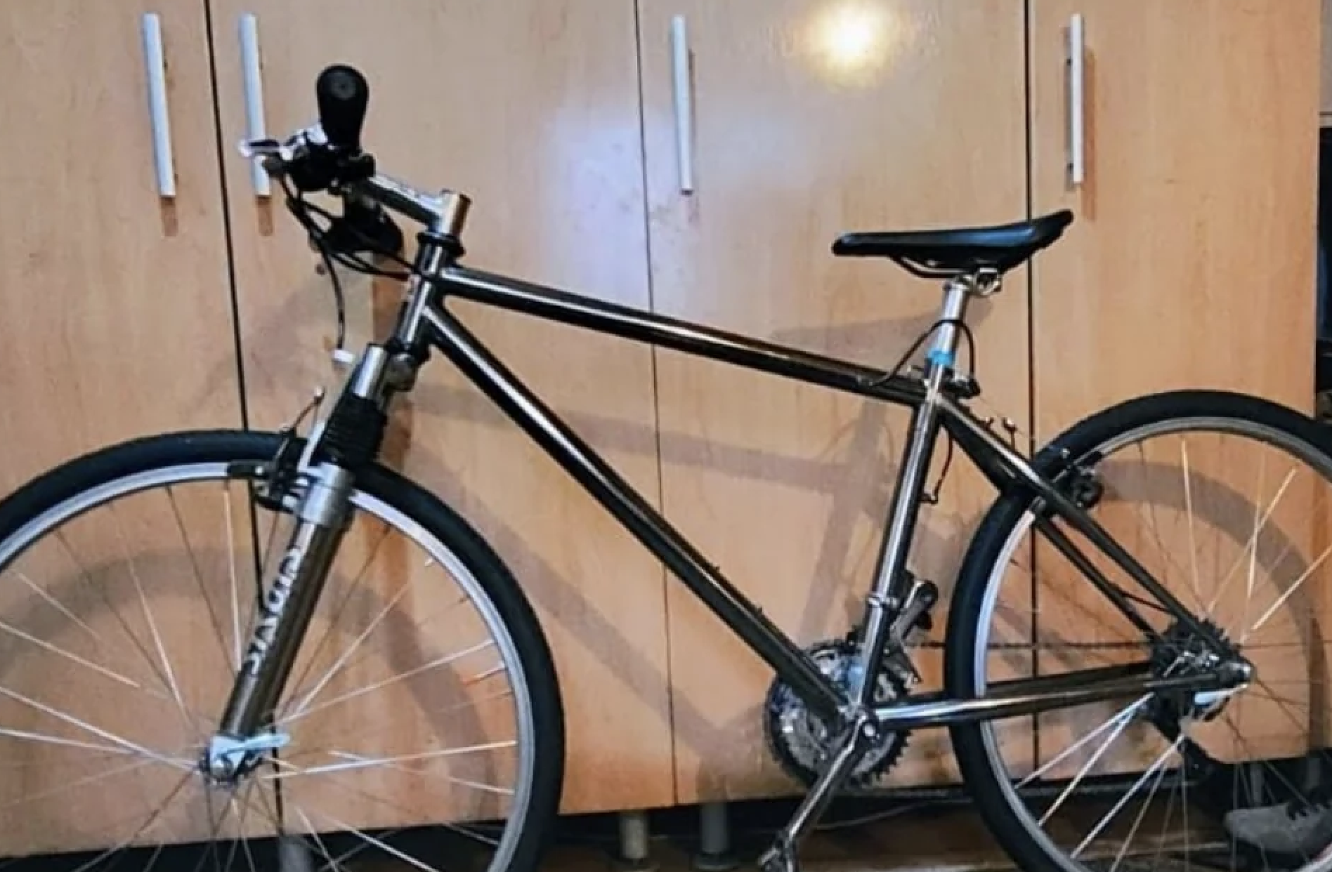 bicicleta scumpa furata de pe balcon cluj