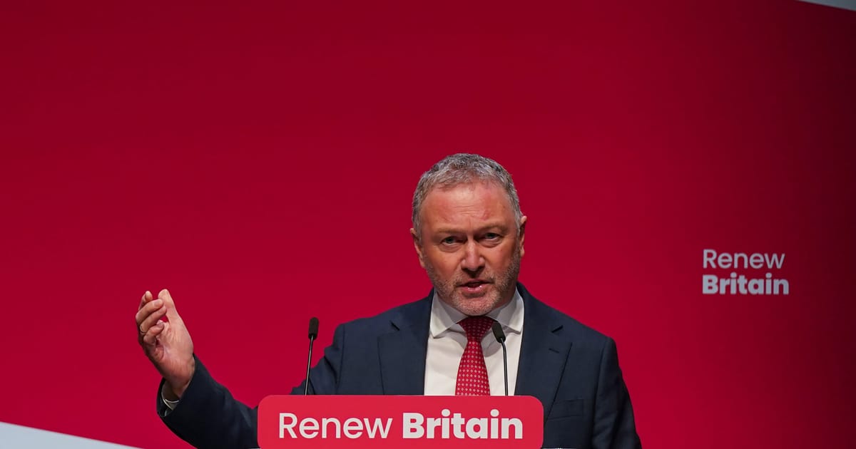 Aliatul lui Starmer Cartea despre Labour va spala ingrijorarile privind antisemitismul lui Corbyn