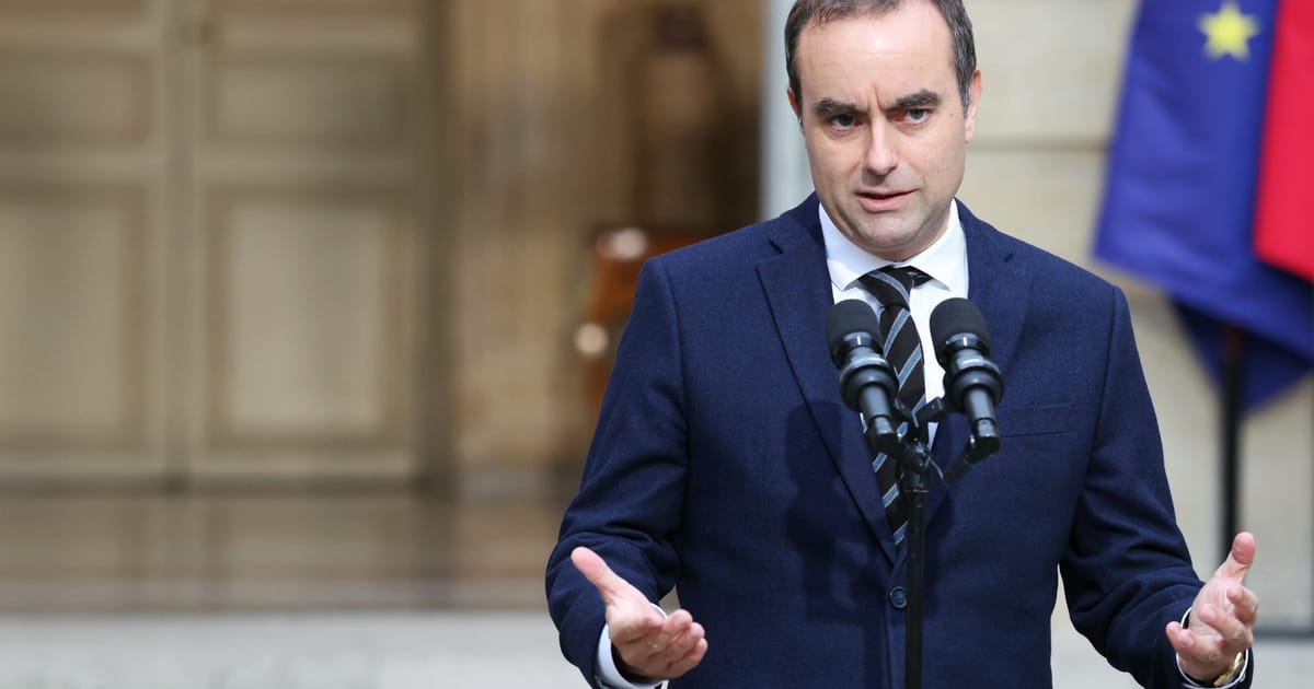 Premierul francez cauta solutii excluzand constitutia
