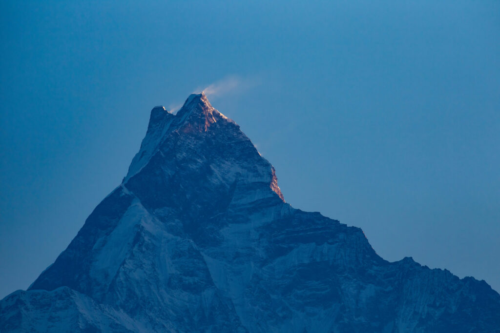 tragedie in nepal doi alpinisti au decedat pe ama dablam
