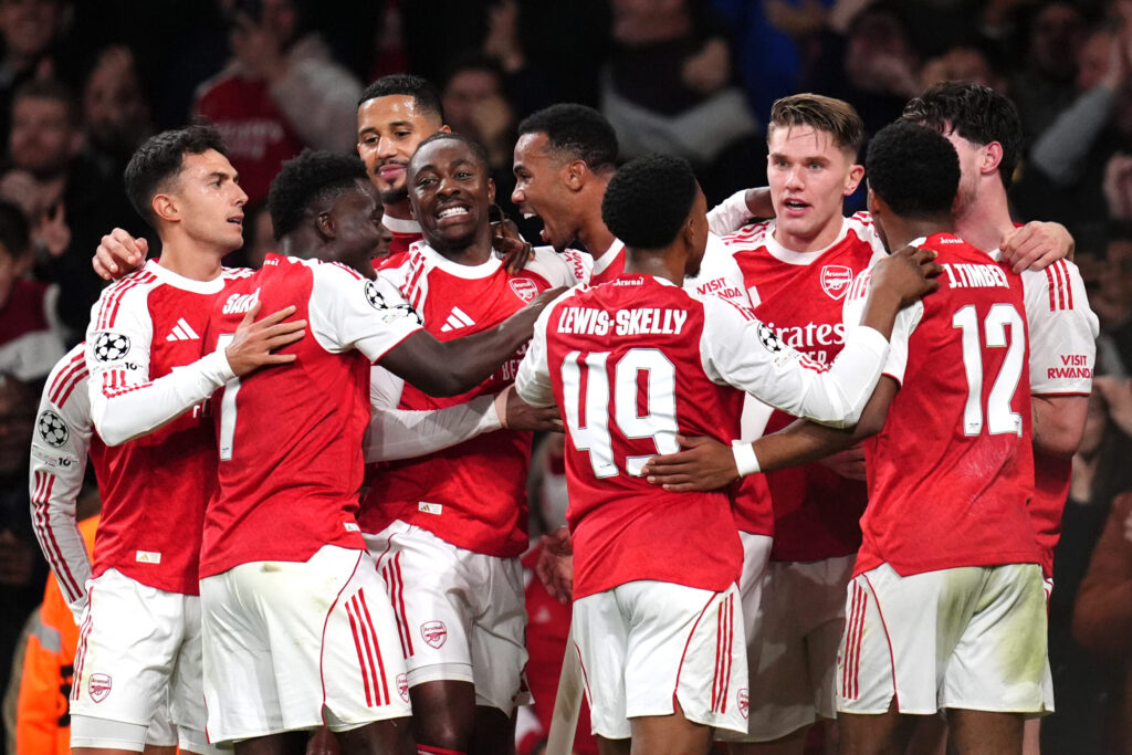 Arsenal se ndepartaza in fruntea Premier League