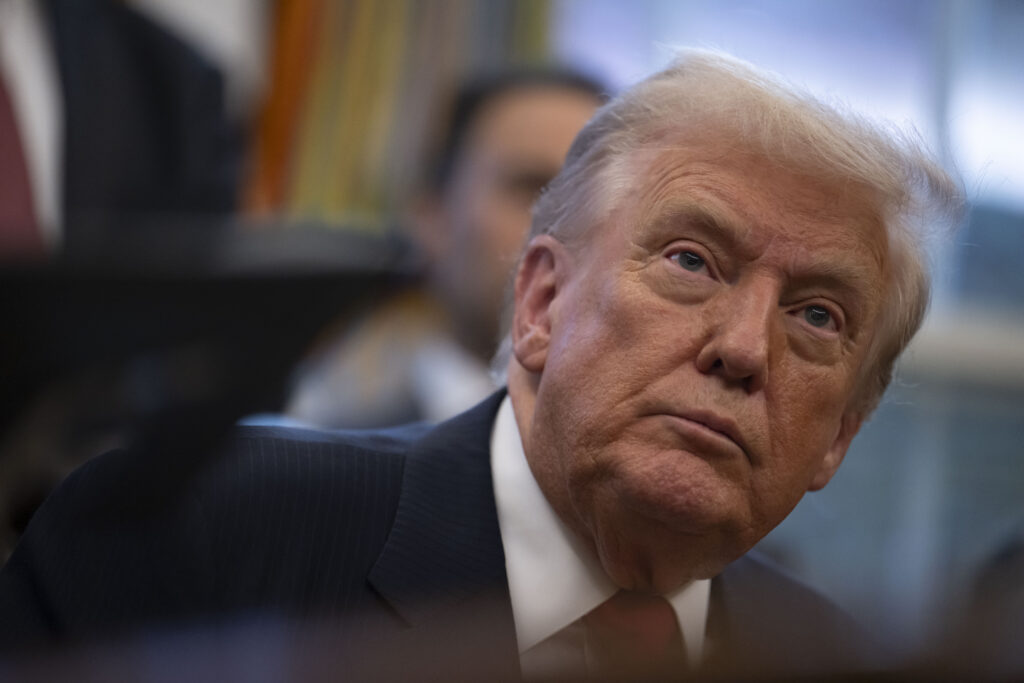 Donald Trump respinge acuzatiile de oboseala si afirma ca are un examen medical perfect