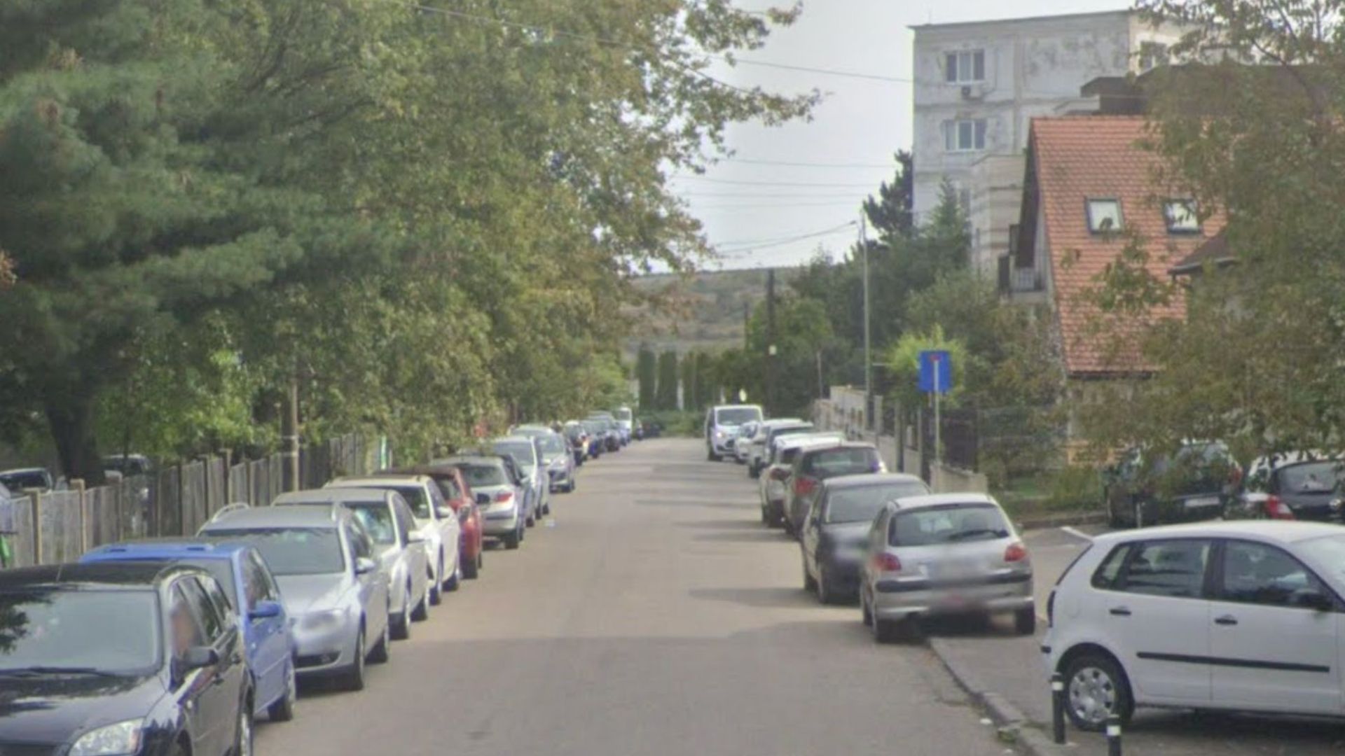 Haos langa scolile din Cluj Parcari neregulamentare