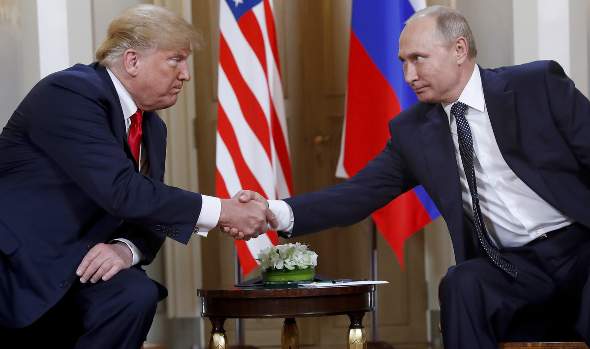 Jeffrey Epstein spune ca a dat rusilor informatii despre Trump