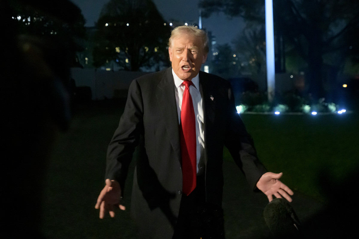 Pardonul lui Trump poate incuraja repetarea violentei spun criticii