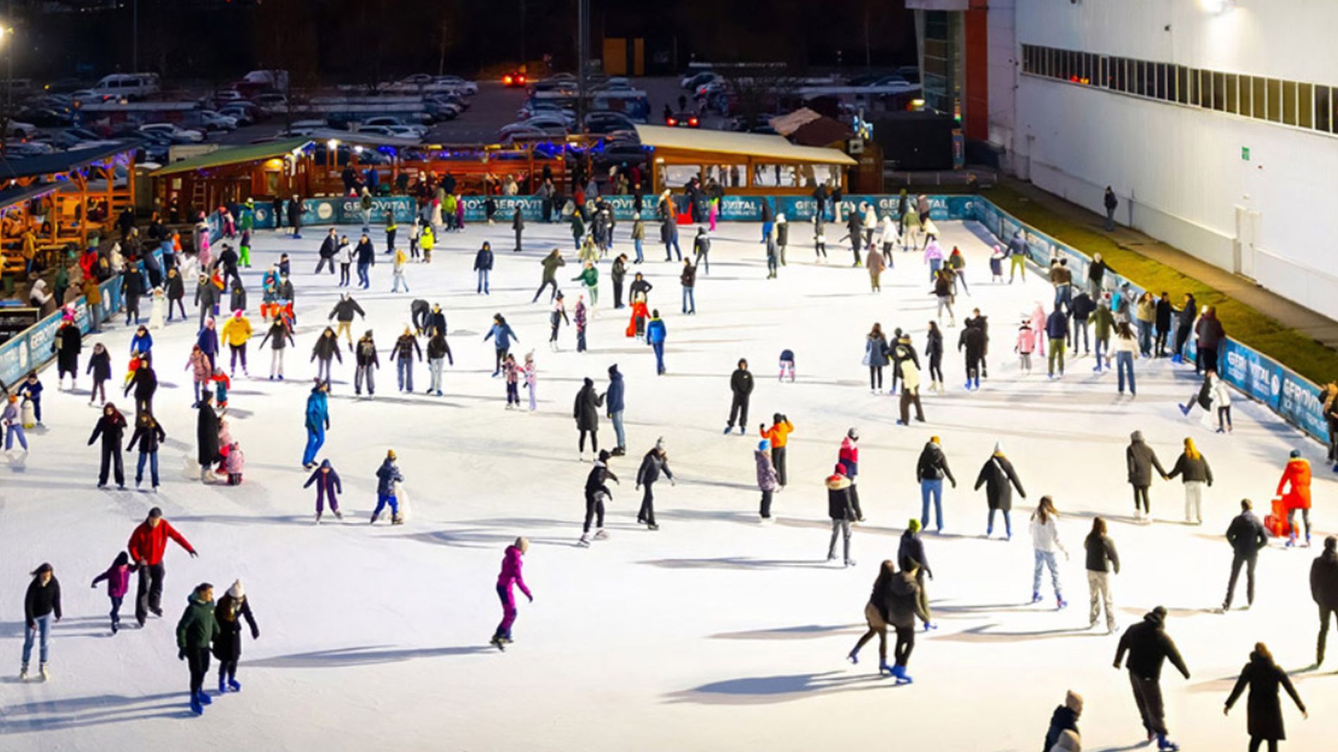 Patinoarul din Cluj Napoca se deschide oficial