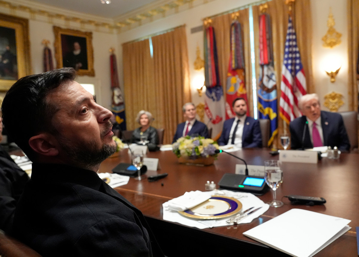 Planul lui Trump de a incheia razboiul cedand Donbasul Russiei