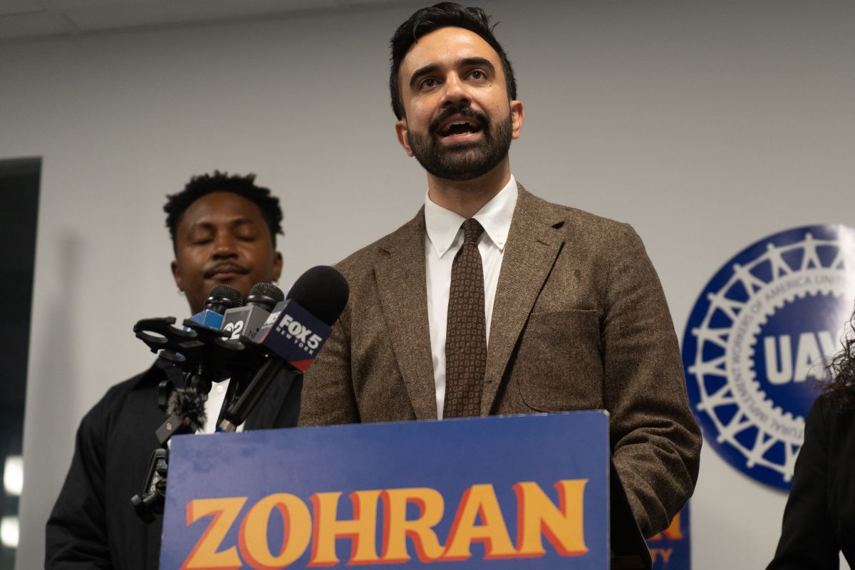 Primarul ales al New York ului asociat fals cu ISIS