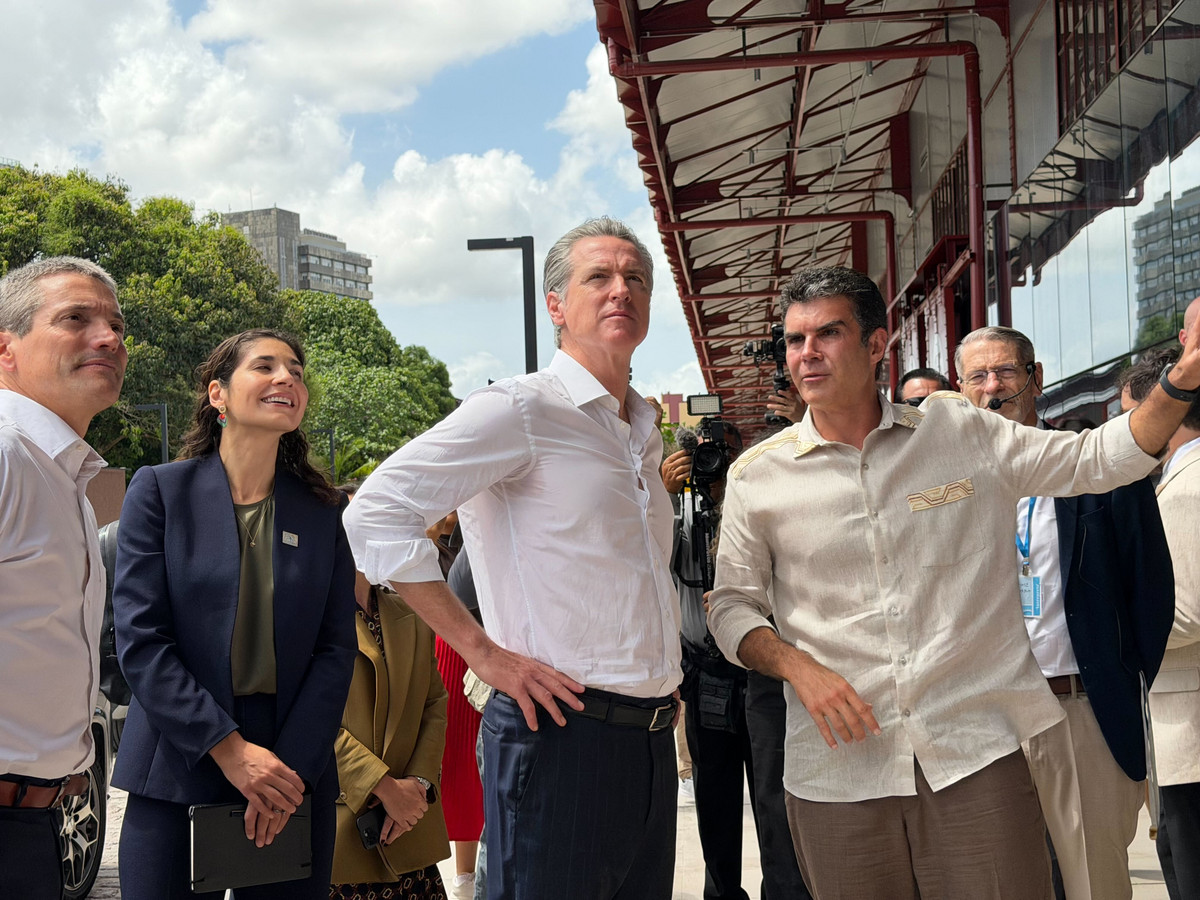 Suntem la apogeul influentei Gavin Newsom pe scena globala