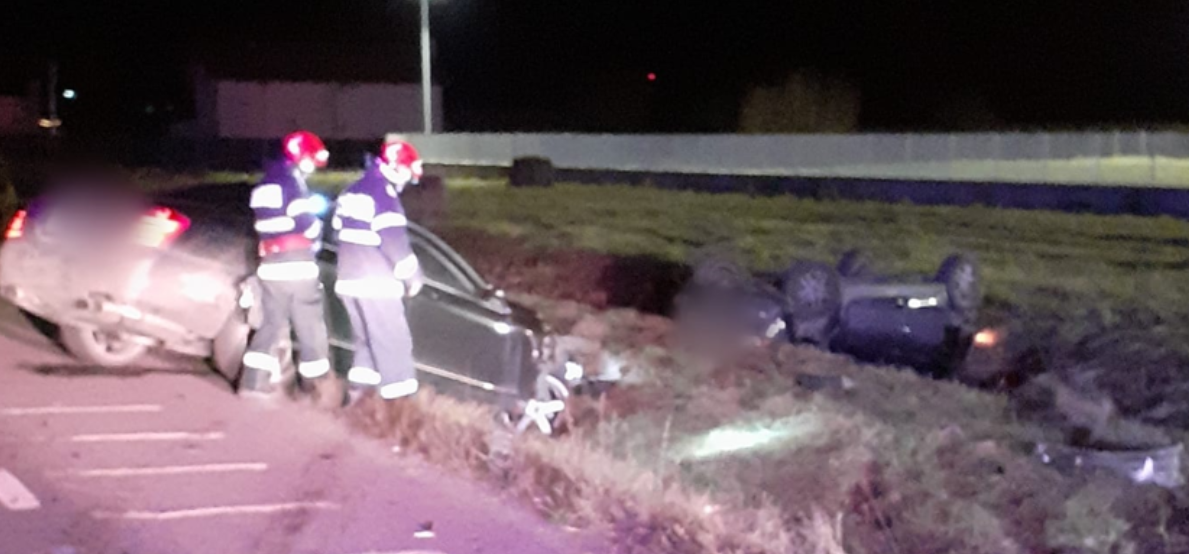 Accident de Craciun in Cluj masina rasturnata
