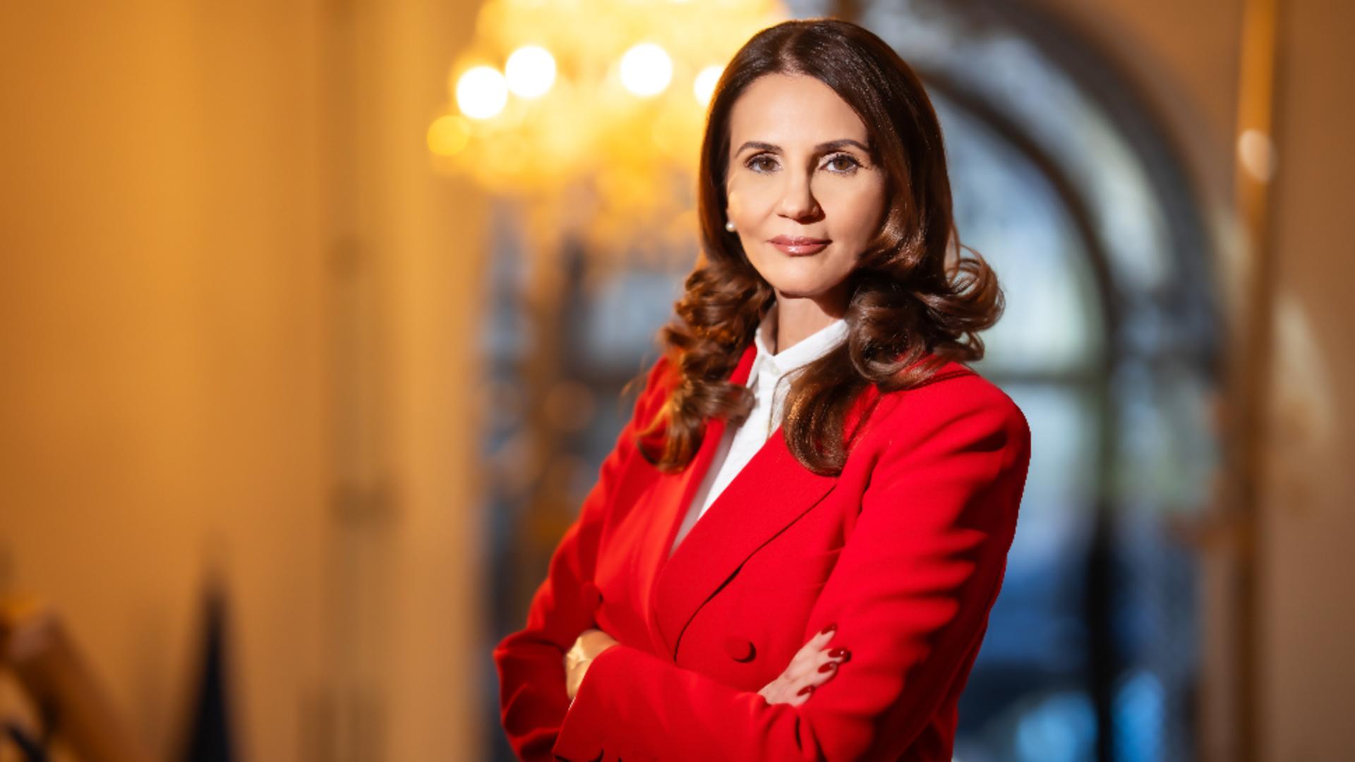 Anca Alexandrescu Voi demasca hotii de la Primarie