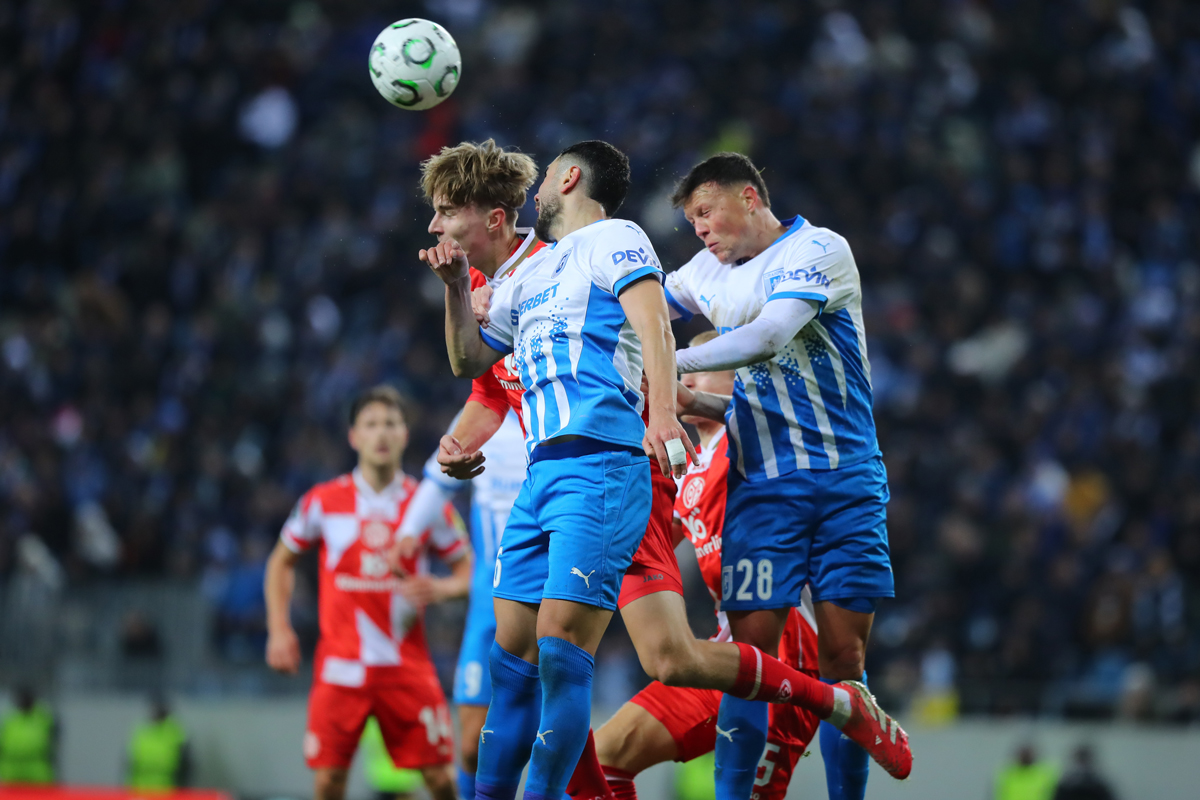 Meciul Universitatea Craiova Sparta Praga al doilea ca asistenta etapa 5