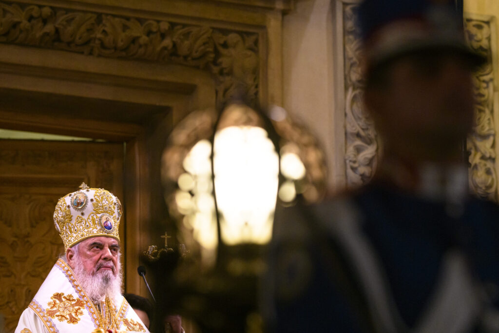 Patriarhul Daniel mesaj de Craciun Nasterea Domnului aduce pacea