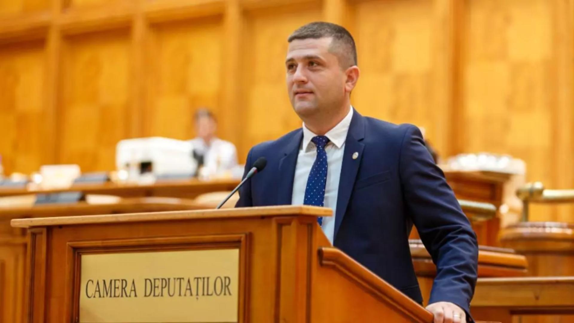 Radu Miruta Am gresit primesc un singur salariu